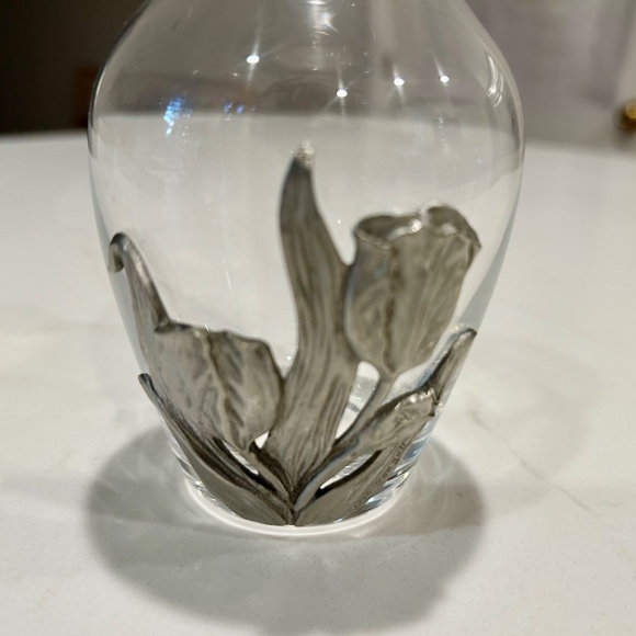 SEAGULL PEWTER Signed Glass 5” Vase 1992 Tulips Floral Flowers Canada - Picture 2 of 5
